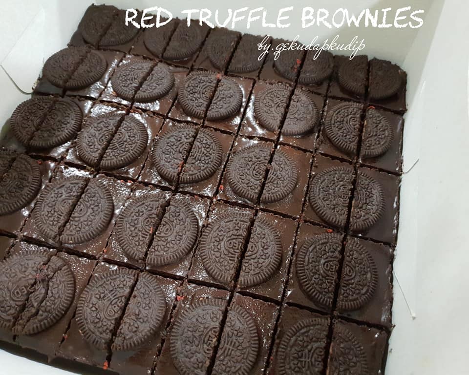 red-truffle-brownies-6